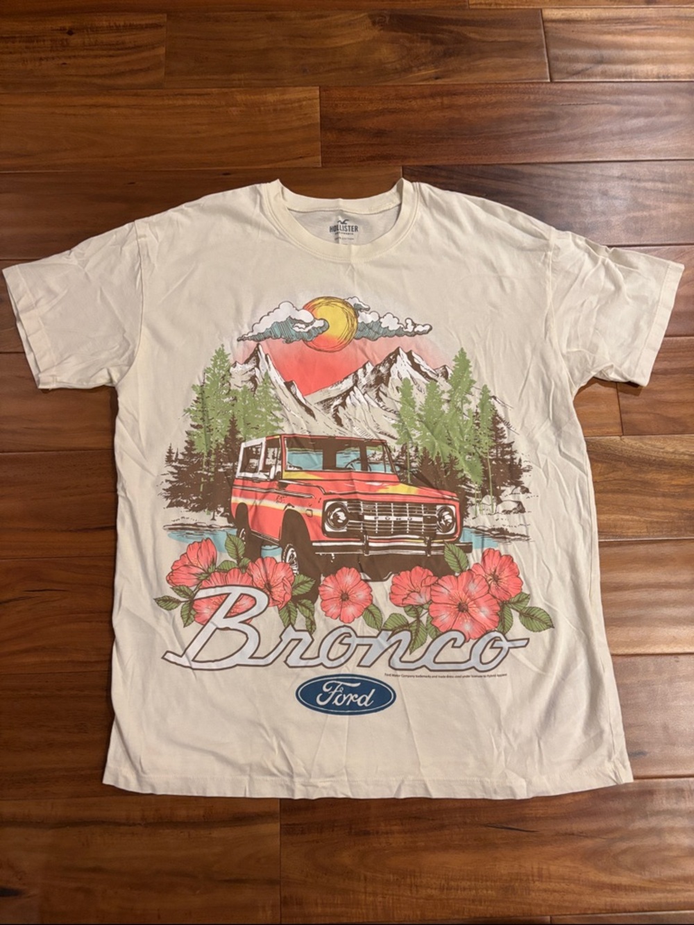 Hollister Cream Graphic Tee with Red Bronco Truck and Pink Flowers